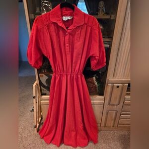 Vintage Beege Red Collared Midi Dress